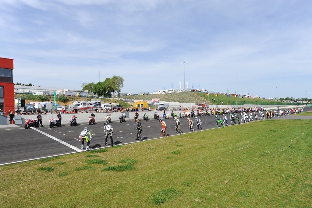 500km